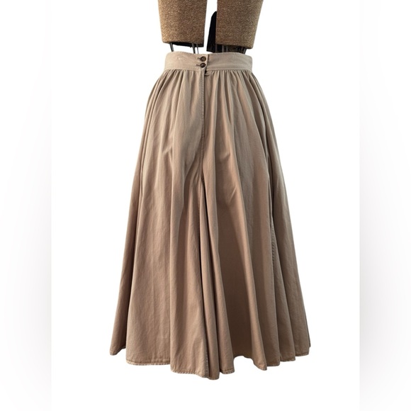 1990’s Western Style Khaki Full Skirt by Kenneth Gordon - Picture 5 of 6